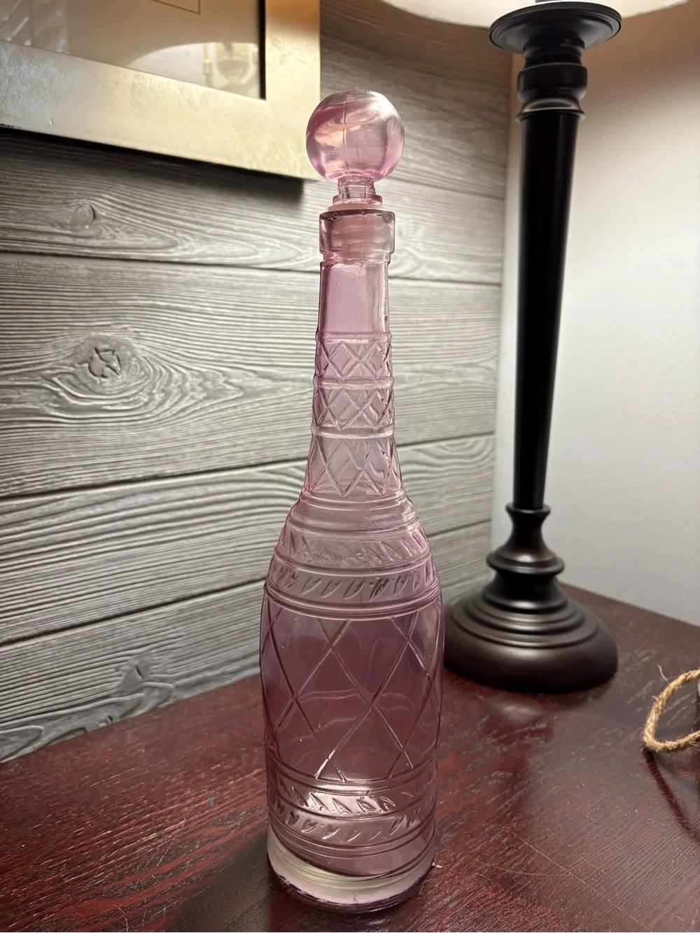 Vintage -style Pink Glass Decanter-diamond geometric pattern w/ glass stopper